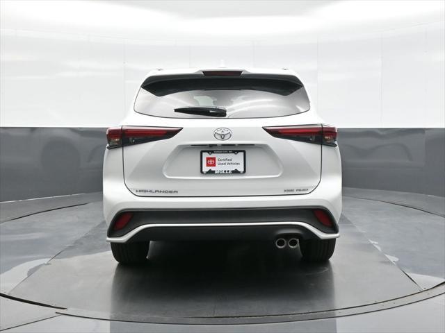 used 2025 Toyota Highlander car, priced at $58,997