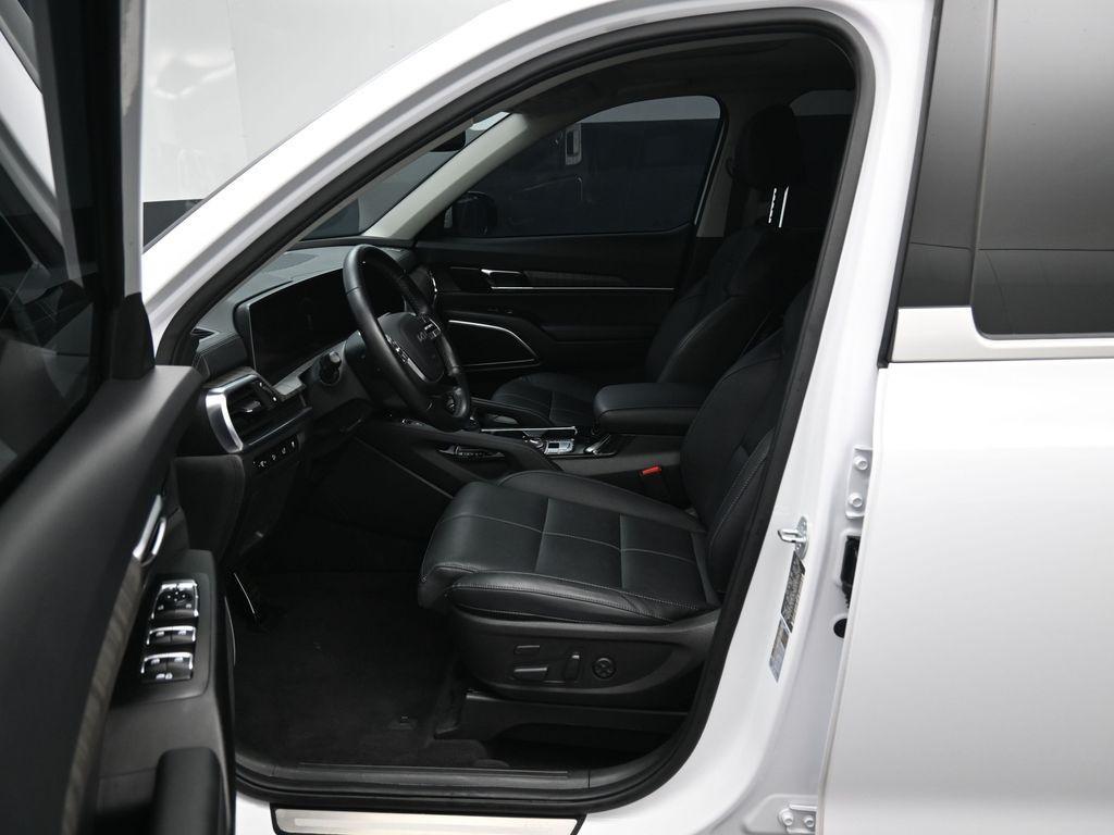 used 2023 Kia Telluride car, priced at $37,691