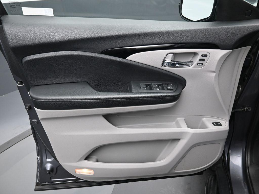 used 2019 Honda Pilot car, priced at $18,893