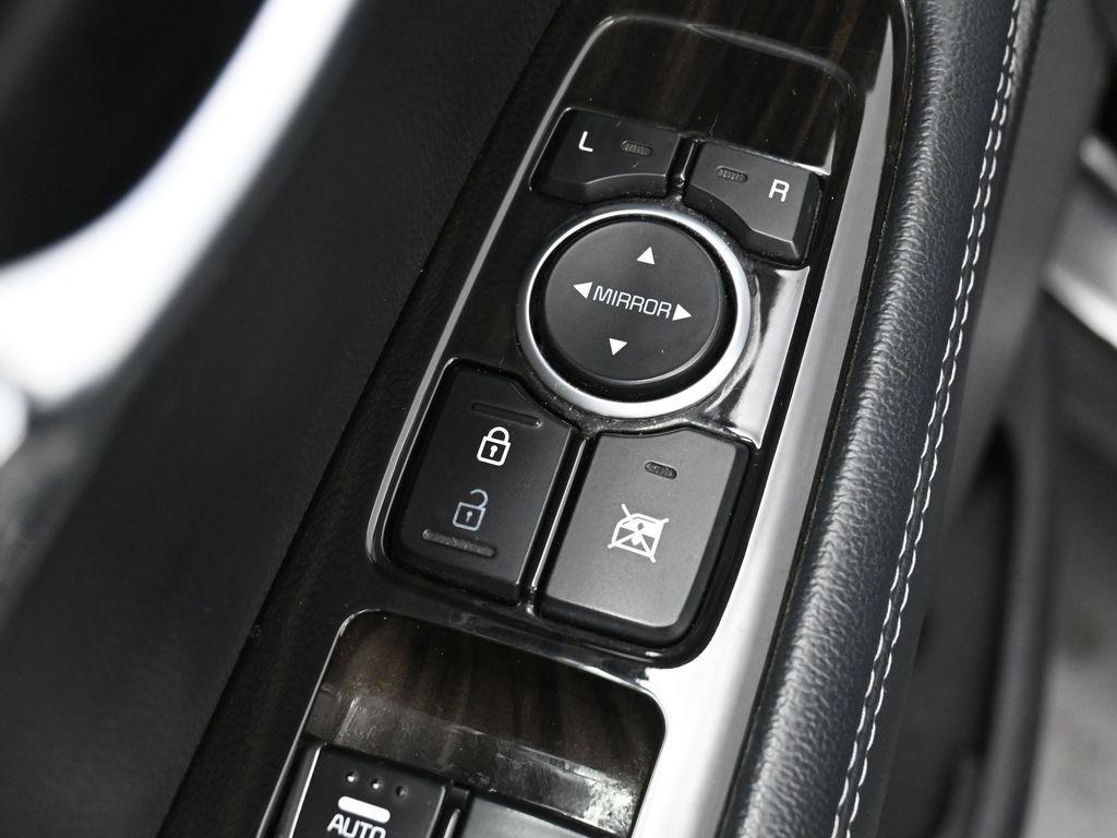 used 2020 Kia Sorento car, priced at $12,887