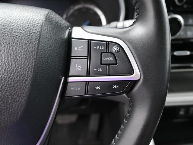 used 2022 Toyota Highlander Hybrid car, priced at $45,995