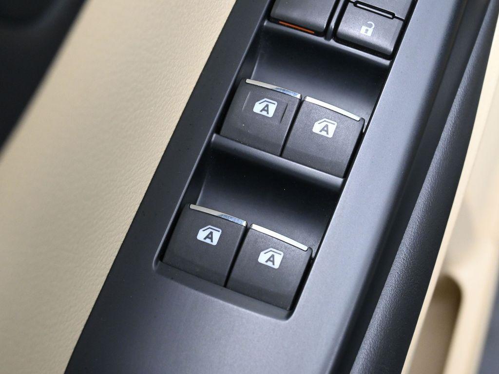 used 2014 Toyota Highlander car, priced at $20,498