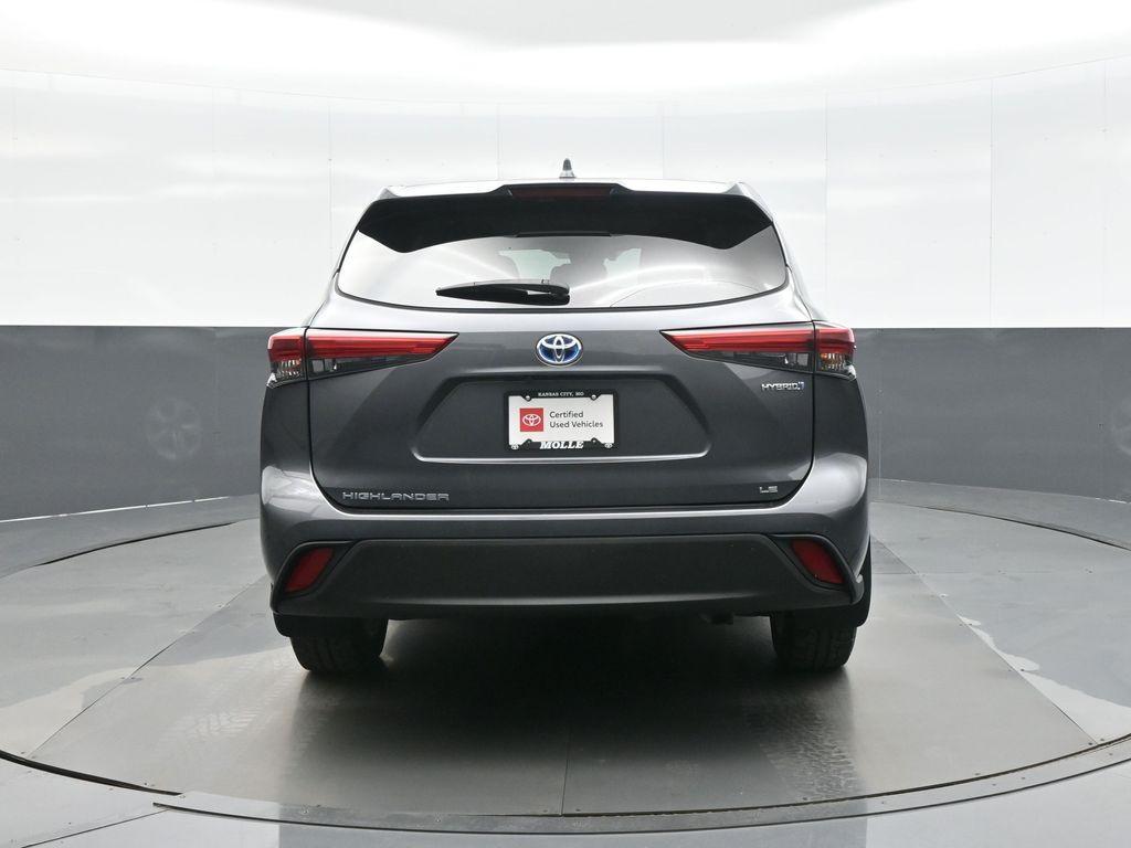 used 2021 Toyota Highlander Hybrid car, priced at $28,607