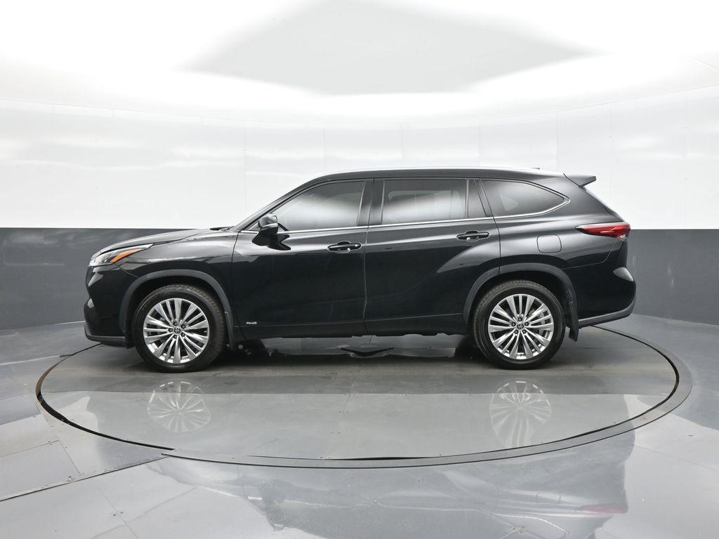 used 2022 Toyota Highlander Hybrid car, priced at $47,152