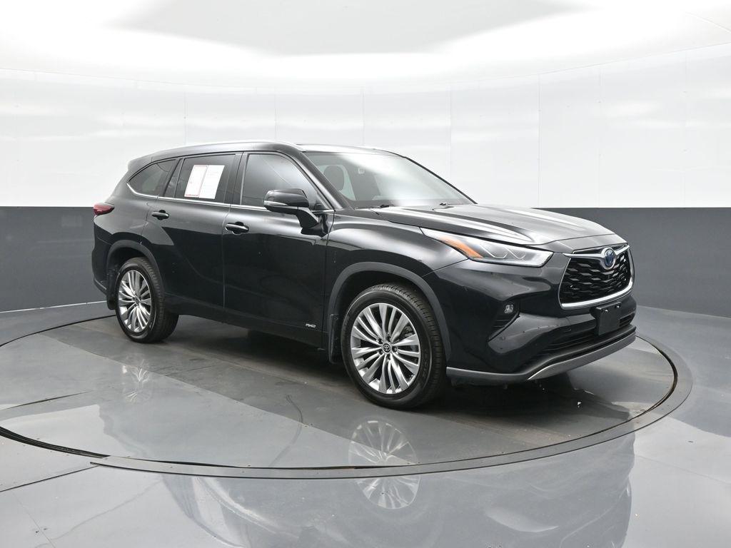 used 2022 Toyota Highlander Hybrid car, priced at $47,152