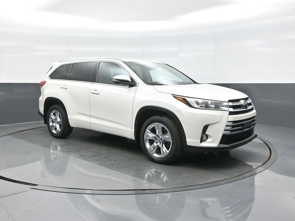 used 2018 Toyota Highlander car, priced at $27,994
