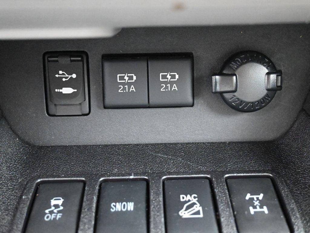 used 2018 Toyota Highlander car, priced at $27,994