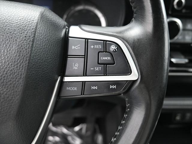 used 2022 Toyota Highlander car, priced at $33,045
