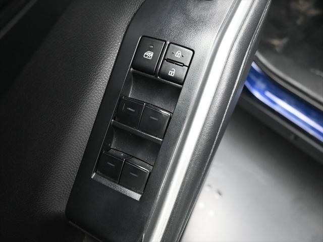 used 2022 Toyota Highlander car, priced at $33,045