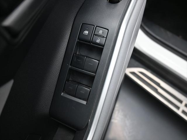 used 2021 Toyota Highlander car, priced at $30,496