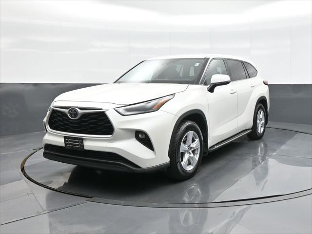 used 2021 Toyota Highlander car, priced at $30,496