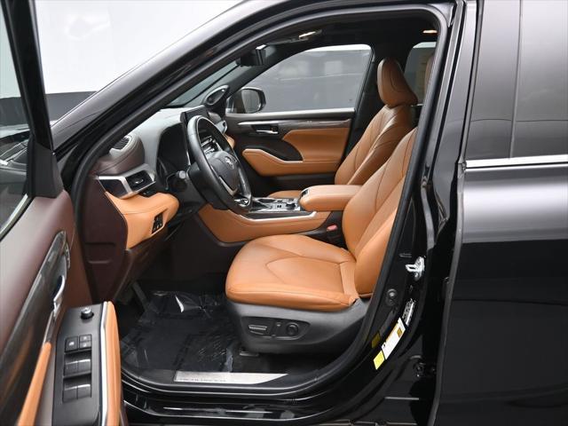 used 2022 Toyota Highlander car, priced at $47,952