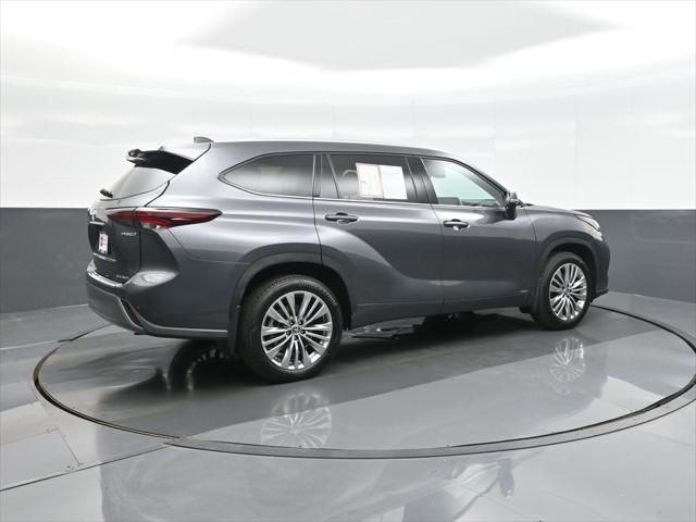 used 2024 Toyota Highlander Hybrid car, priced at $60,000