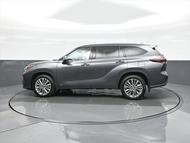 used 2024 Toyota Highlander Hybrid car, priced at $60,000