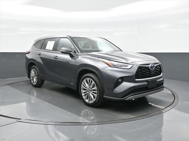 used 2024 Toyota Highlander Hybrid car, priced at $60,583