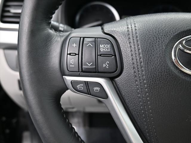 used 2015 Toyota Highlander car, priced at $17,275