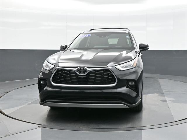 used 2025 Toyota Highlander car, priced at $62,985