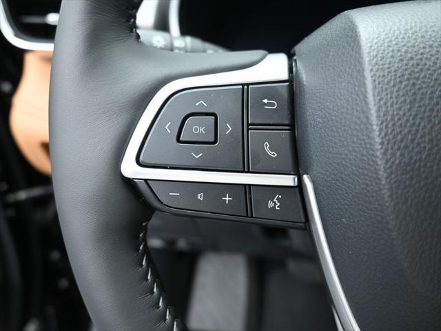 used 2025 Toyota Highlander car, priced at $62,985