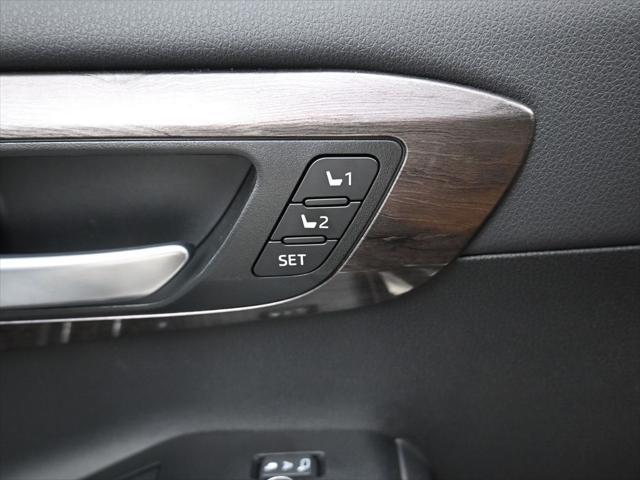 used 2025 Toyota Highlander car, priced at $62,985