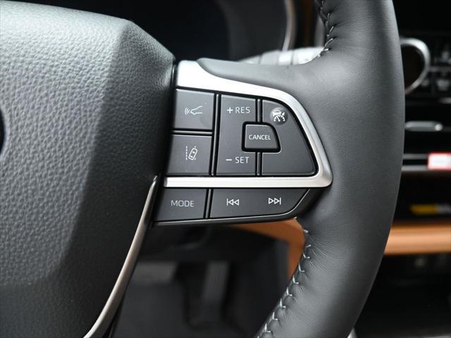 used 2025 Toyota Highlander car, priced at $62,985