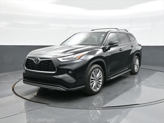 used 2025 Toyota Highlander car, priced at $62,985