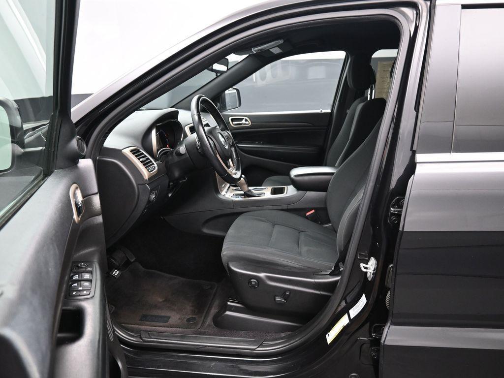 used 2016 Jeep Grand Cherokee car, priced at $15,000