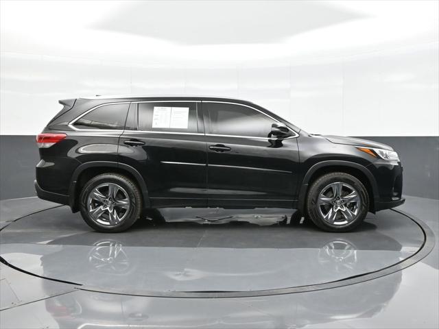 used 2017 Toyota Highlander car, priced at $22,287