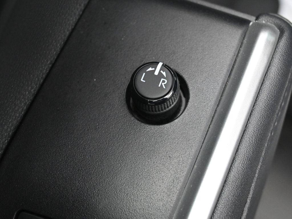 used 2023 Toyota Highlander car, priced at $44,995