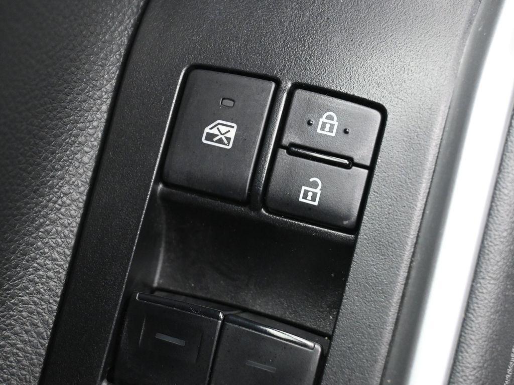 used 2023 Toyota Highlander car, priced at $44,995