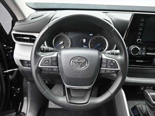 used 2022 Toyota Highlander Hybrid car, priced at $48,888