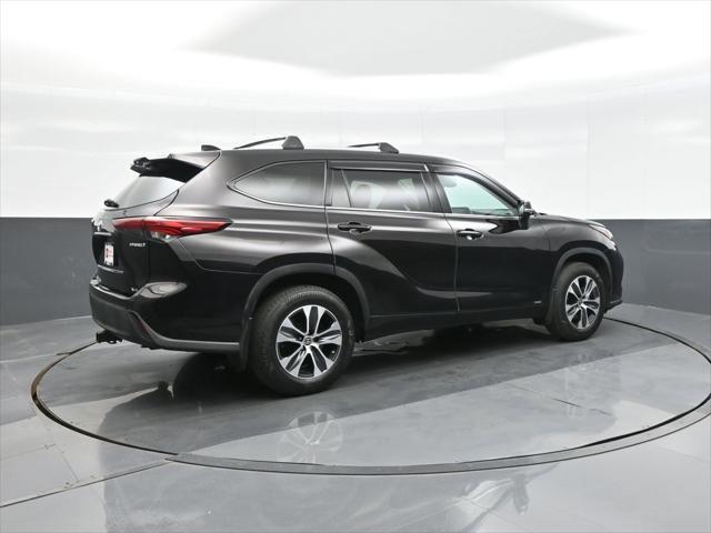 used 2022 Toyota Highlander Hybrid car, priced at $48,888