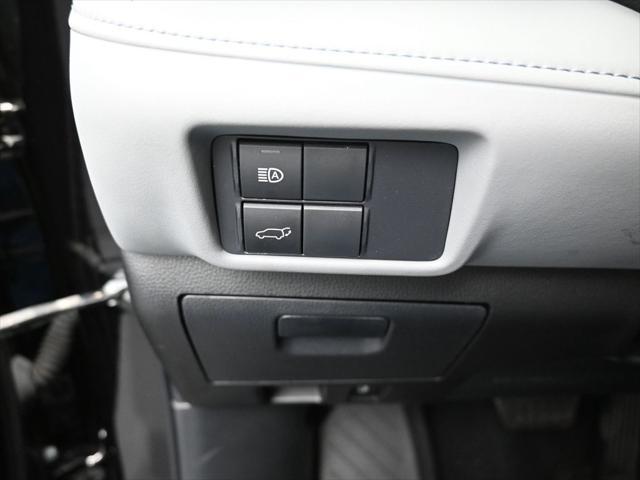 used 2022 Toyota Highlander Hybrid car, priced at $48,888
