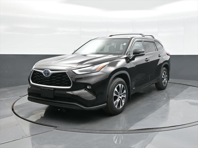 used 2022 Toyota Highlander Hybrid car, priced at $48,888
