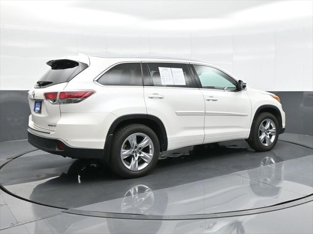 used 2016 Toyota Highlander car, priced at $19,658