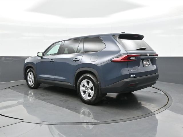 used 2025 Toyota Highlander Hybrid car, priced at $52,992