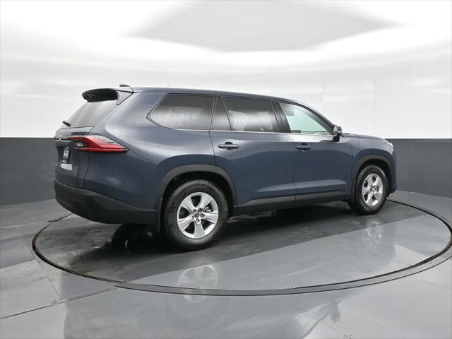 used 2025 Toyota Highlander Hybrid car, priced at $54,715