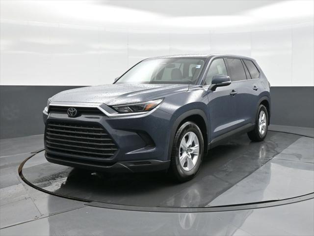 used 2025 Toyota Highlander Hybrid car, priced at $54,715