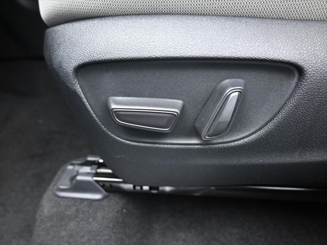 used 2025 Toyota Highlander Hybrid car, priced at $54,715