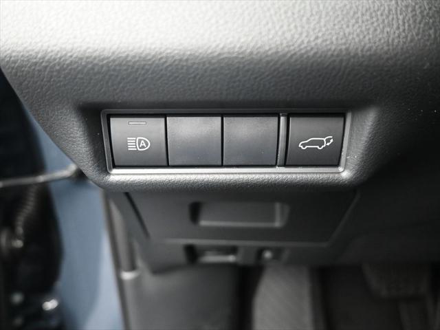 used 2025 Toyota Highlander Hybrid car, priced at $54,715