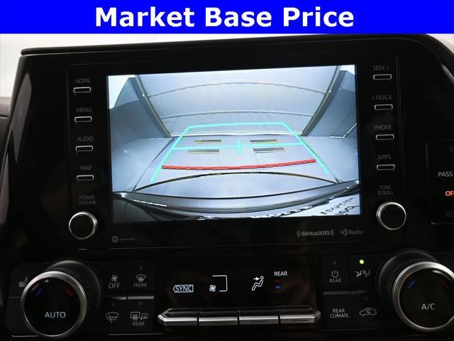 used 2022 Toyota Highlander car, priced at $31,997