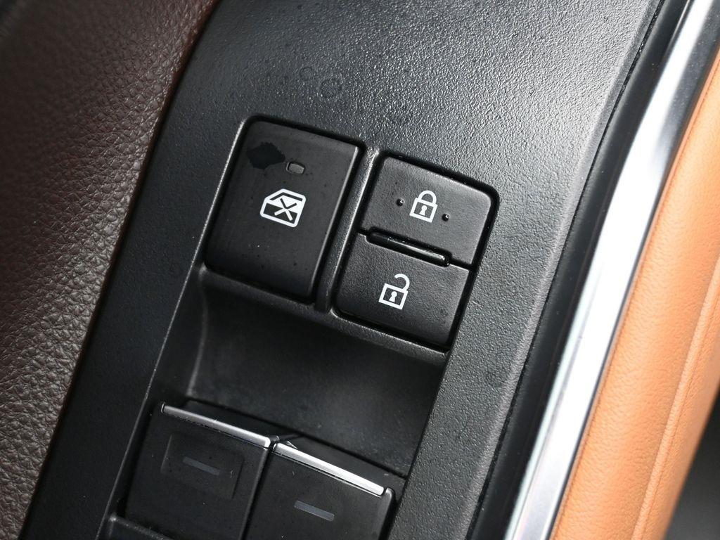 used 2022 Toyota Highlander car, priced at $45,964