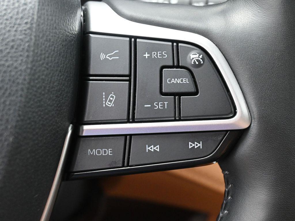used 2022 Toyota Highlander car, priced at $45,964
