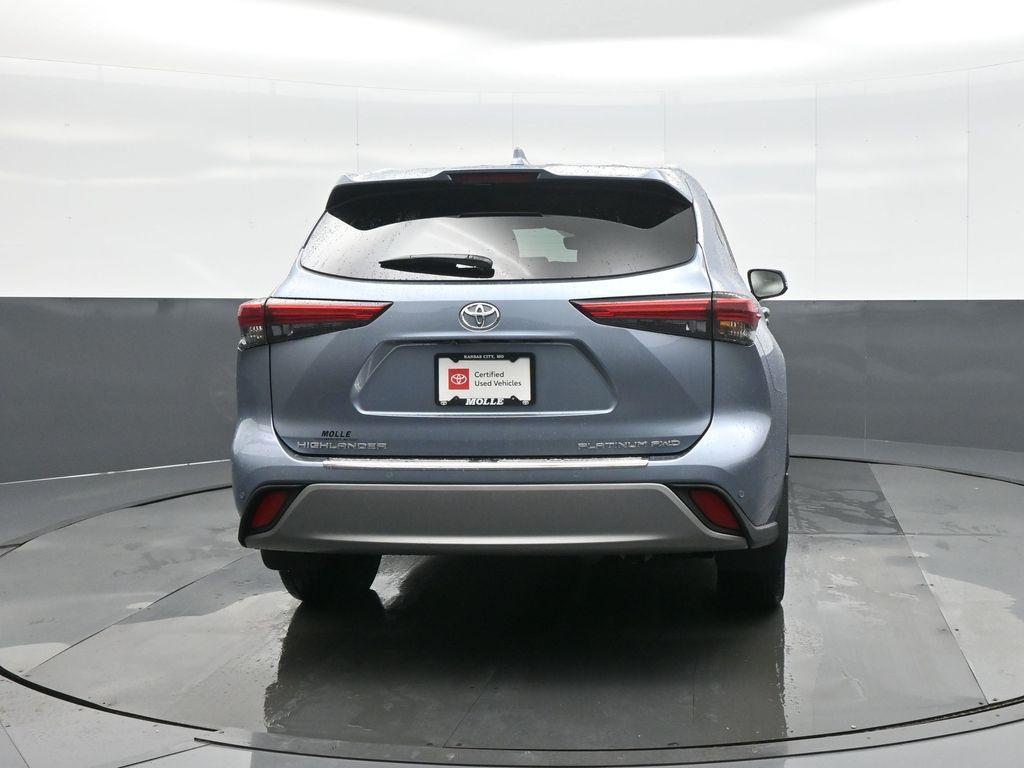 used 2022 Toyota Highlander car, priced at $45,964