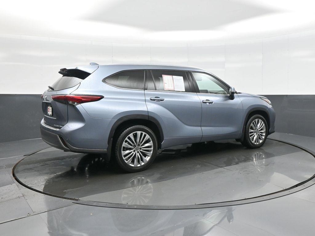 used 2022 Toyota Highlander car, priced at $45,964
