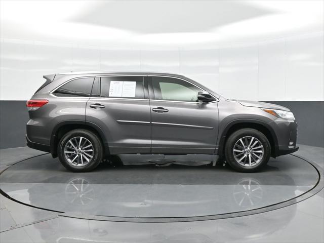 used 2017 Toyota Highlander car, priced at $19,378