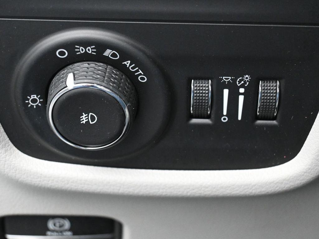 used 2021 Jeep Grand Cherokee L car, priced at $30,000