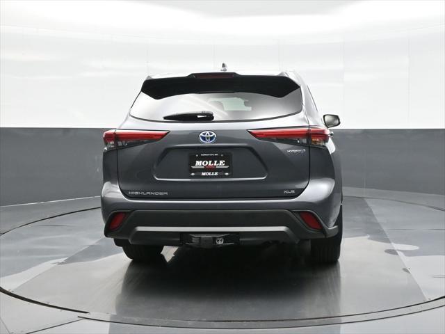 used 2020 Toyota Highlander Hybrid car, priced at $33,997