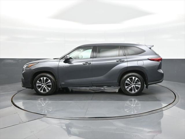 used 2020 Toyota Highlander Hybrid car, priced at $33,997