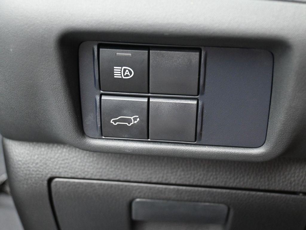 used 2021 Toyota Highlander car, priced at $38,159