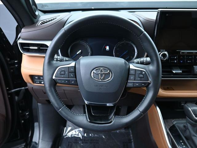 used 2020 Toyota Highlander Hybrid car, priced at $44,354